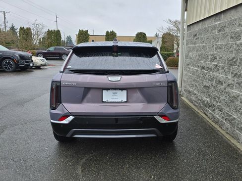 New 2026 Cadillac Optiq Luxury 2 image 5