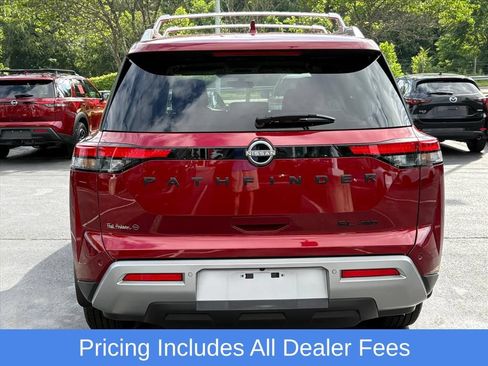 Certified 2023 Nissan Pathfinder SL w/ Black Appearance Package AWD/4WD image 6