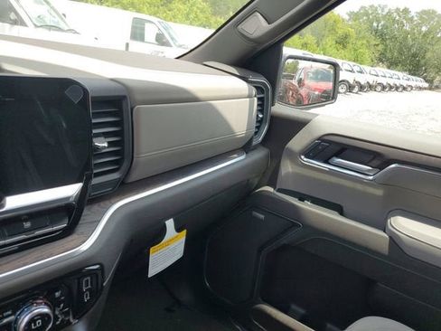 New 2026 GMC Sierra 1500 SLT w/ SLT Premium Plus Package AWD/4WD image 28