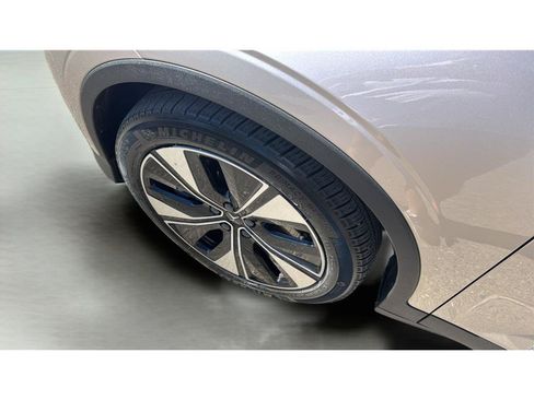 Used 2024 Polestar Polestar 2 RWD image 42
