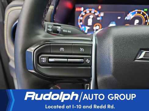 Used 2025 Chevrolet Colorado ZR2 w/ Off-Road Front Bumper Package AWD/4WD image 20