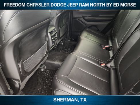 Used 2023 Jeep Grand Cherokee Limited w/ Luxury Tech Group II AWD/4WD image 19