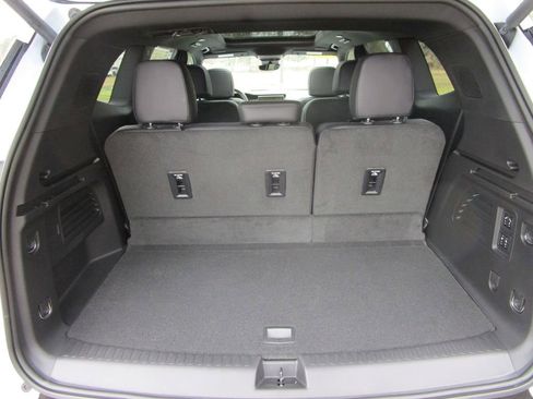 New 2026 GMC Acadia Denali image 13