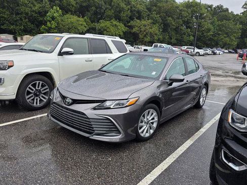 Certified 2023 Toyota Camry LE FWD image 14