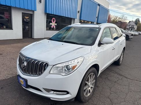 Used 2017 Buick Enclave Leather image 2