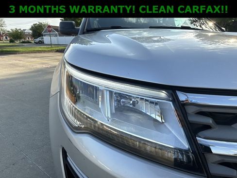 Used 2018 Ford Explorer XLT image 37