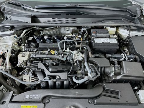 Used 2025 Toyota Corolla LE image 31