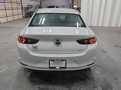Used 2025 MAZDA MAZDA3 s FWD image 8