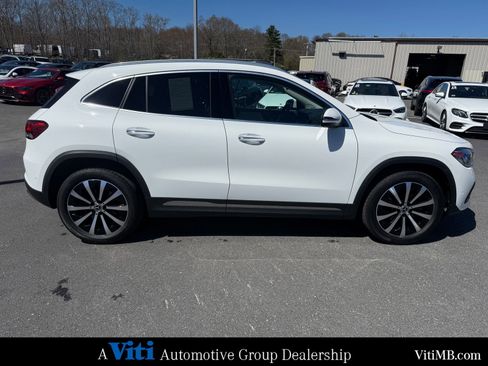 Certified 2023 Mercedes-Benz GLA 250 4MATIC image 9
