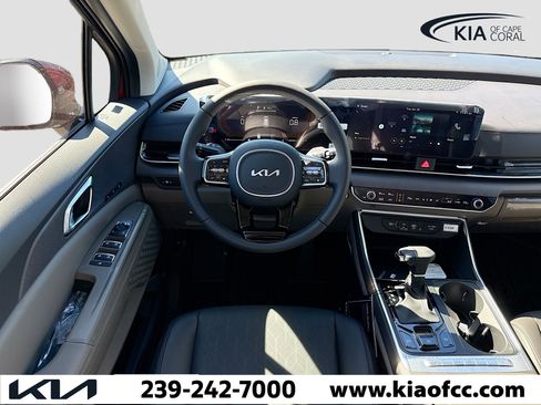 New 2026 Kia Carnival EX image 17