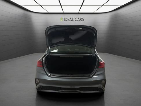 Used 2024 Kia Forte LX FWD image 9