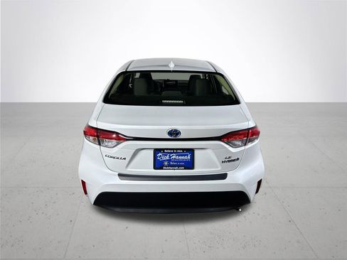 Used 2024 Toyota Corolla LE w/ LE Convenience Package AWD/4WD image 7