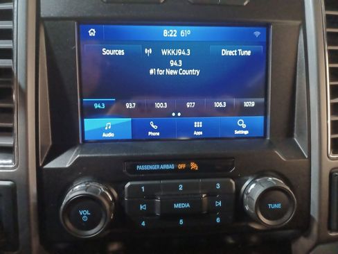 Used 2020 Ford F150 XLT image 12