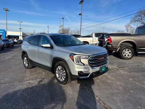 Certified 2022 GMC Terrain SLT image 7