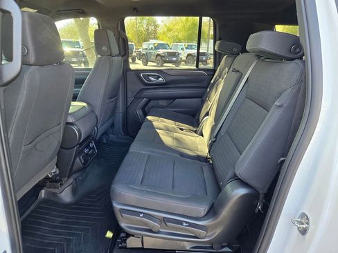 Used 2023 Chevrolet Suburban LS image 10