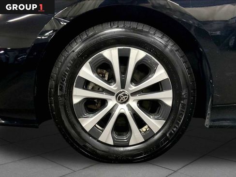 Used 2021 Toyota Prius Prime XLE FWD image 11