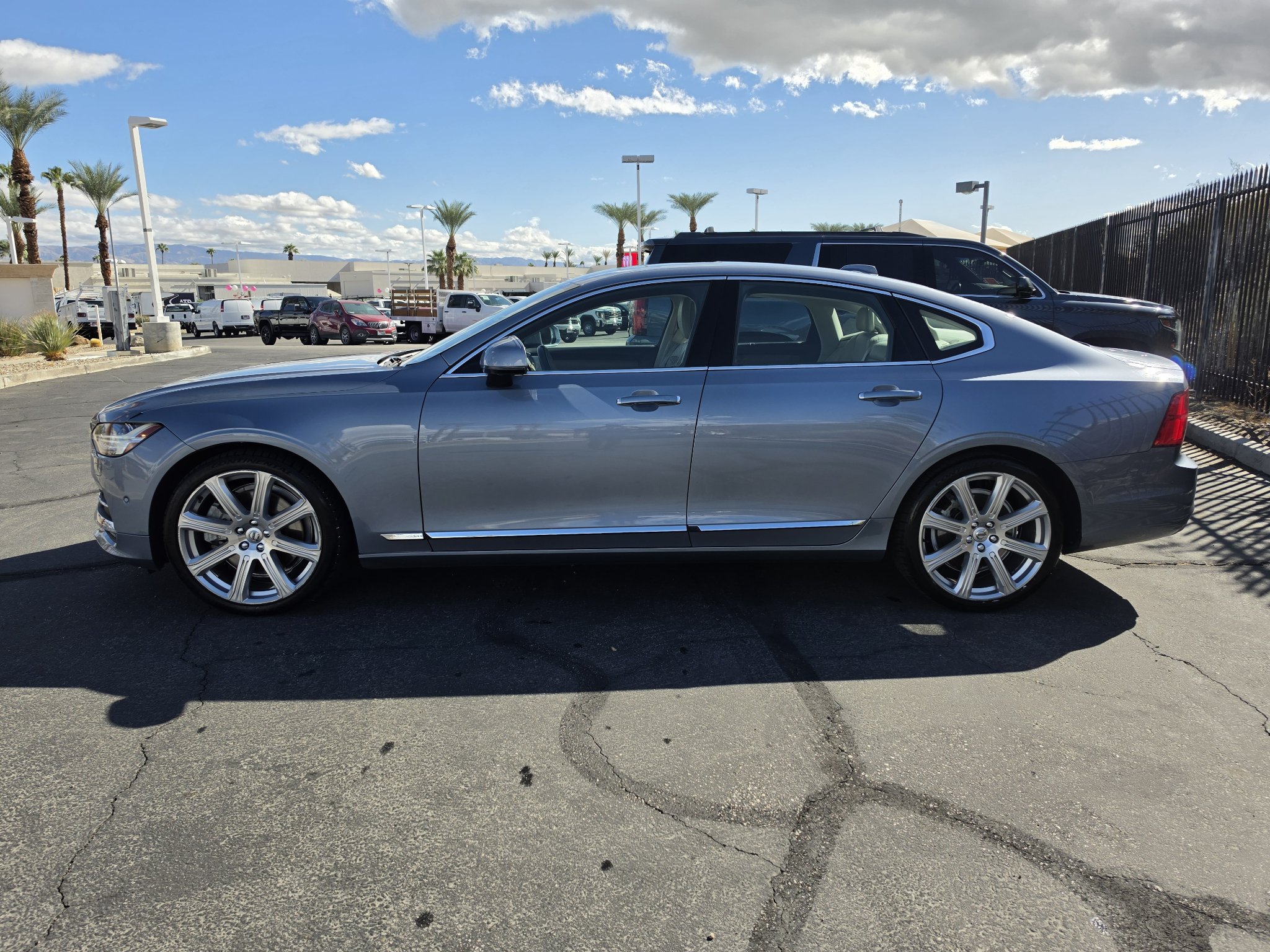 Used 2017 Volvo S90 T6 Inscription w/ Vision Package AWD/4WD image 2