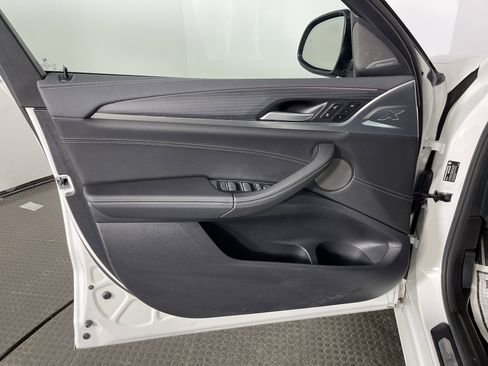 Certified 2023 BMW X4 xDrive30i w/ M Sport Package image 10