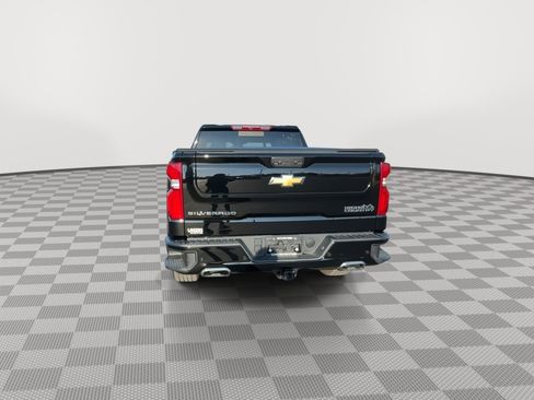 Used 2024 Chevrolet Silverado 1500 High Country w/ High Country Premium Package image 8