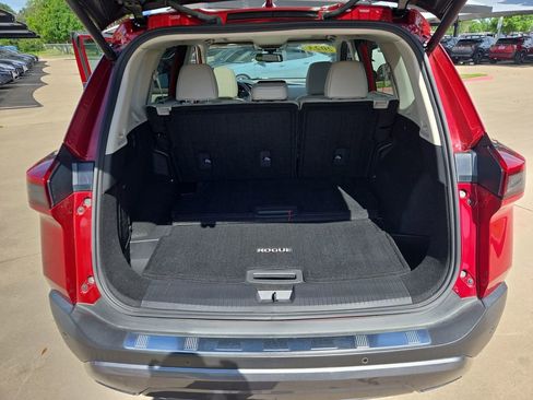 Certified 2023 Nissan Rogue SL w/ SL Premium Package FWD image 43