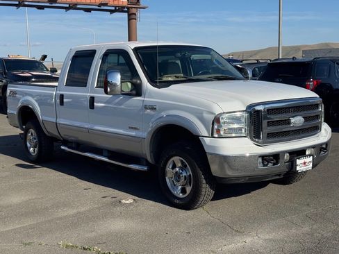 Used 2005 Ford F250 Lariat AWD/4WD image 8