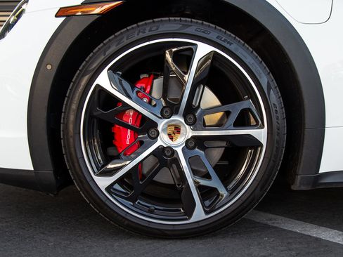 Certified 2025 Porsche Taycan 4S AWD/4WD image 8