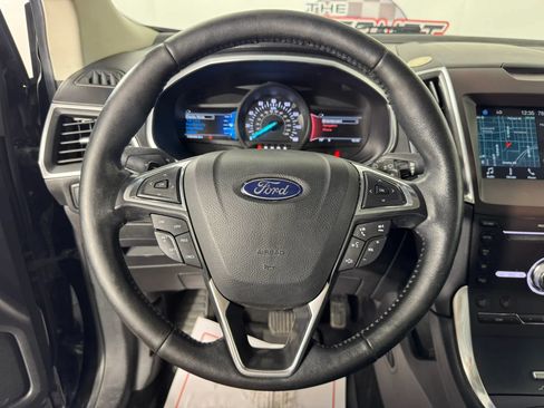 Used 2017 Ford Edge Titanium w/ Equipment Group 301A AWD/4WD image 13