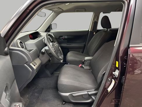 Used 2010 Scion xB image 9