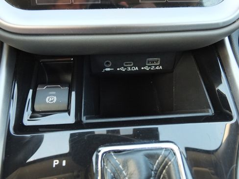 Used 2025 Subaru Outback Onyx Edition AWD/4WD image 29