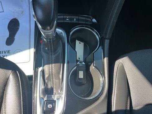 Used 2023 Buick Encore GX Select image 29