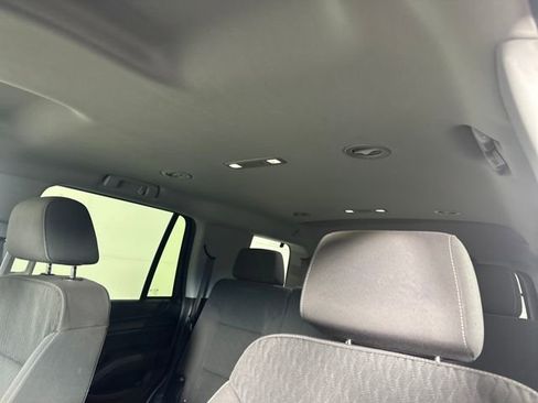 Used 2016 GMC Yukon SLE w/ Convenience Package image 12