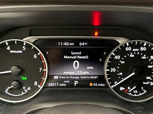 Used 2023 Nissan Rogue SL AWD/4WD image 9