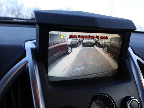 Used 2011 Cadillac SRX Luxury image 19