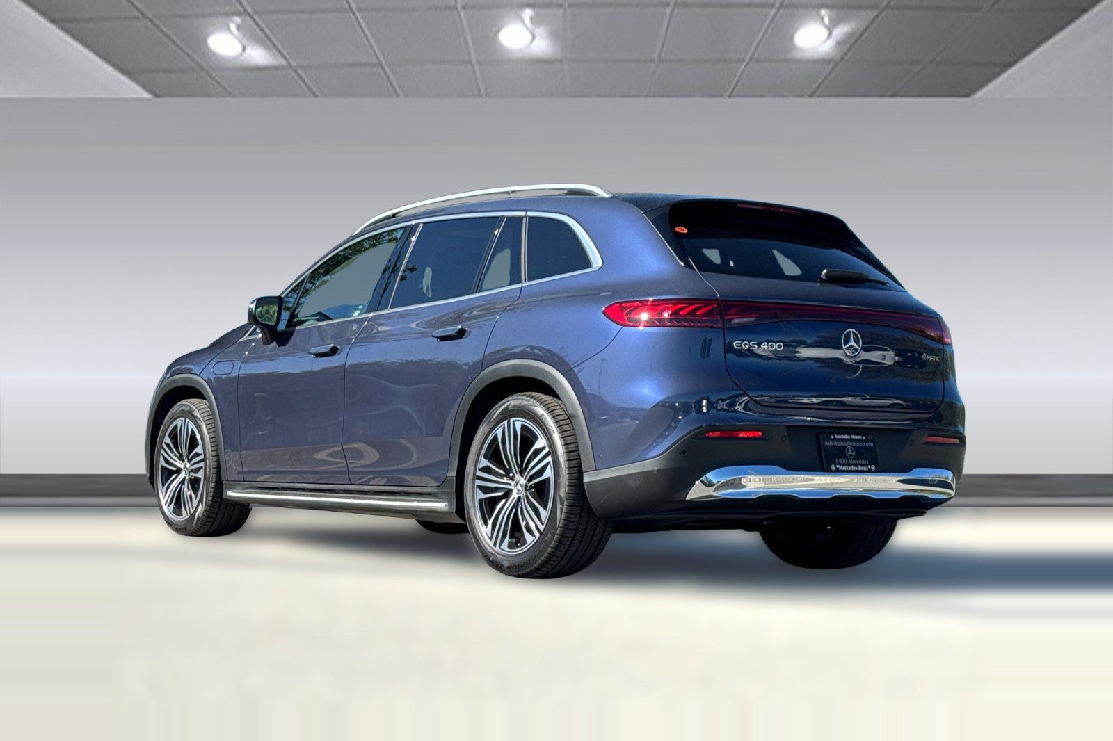 New 2027 Mercedes-Benz EQS 400 4MATIC SUV image 3