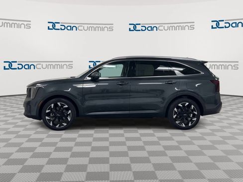 Used 2025 Kia Sorento EX FWD image 5