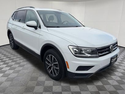 Used 2018 Volkswagen Tiguan SE w/ Panoramic Sunroof Package