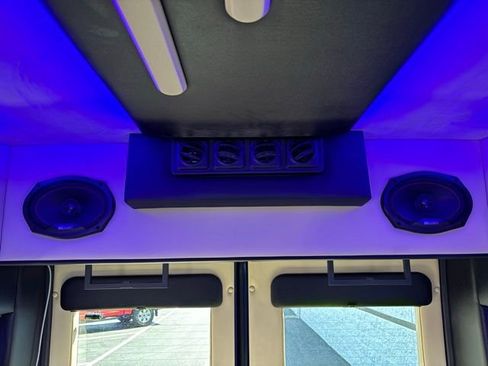 Used 2021 RAM ProMaster 2500 w/ Premium Appearance Group image 37