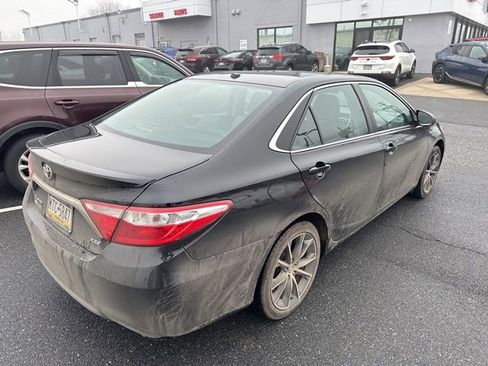 Used 2015 Toyota Camry XSE image 5