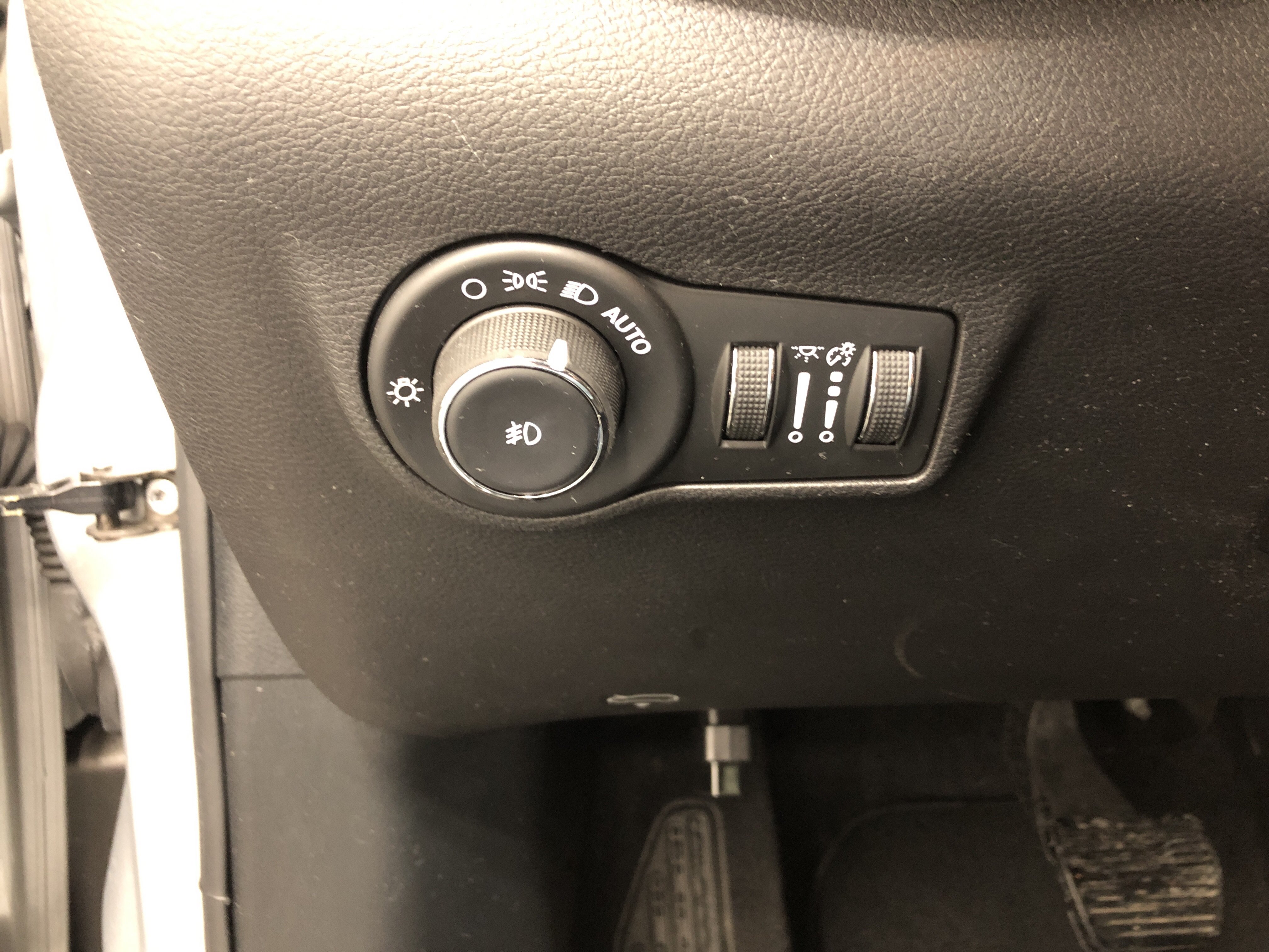 Certified 2024 Jeep Compass Limited w/ Elite Group AWD/4WD image 21