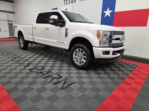 Used 2019 Ford F350 Limited AWD/4WD image 14