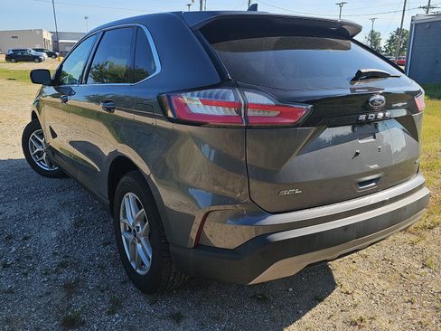 Used 2022 Ford Edge SEL w/ Convenience Package AWD/4WD image 6