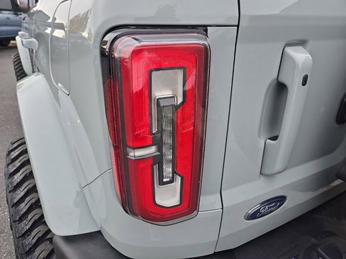 Used 2021 Ford Bronco Outer Banks image 33