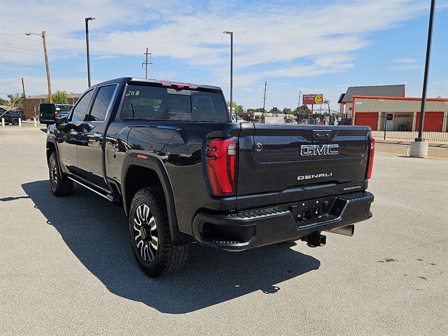 Used 2025 GMC Sierra 2500 Denali Ultimate AWD/4WD image 3