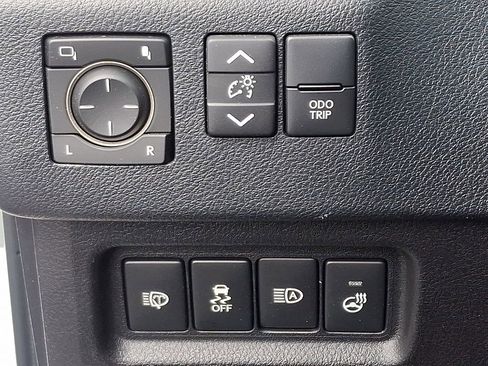 Used 2023 Lexus GX 460 Premium w/ Premium Package AWD/4WD image 26