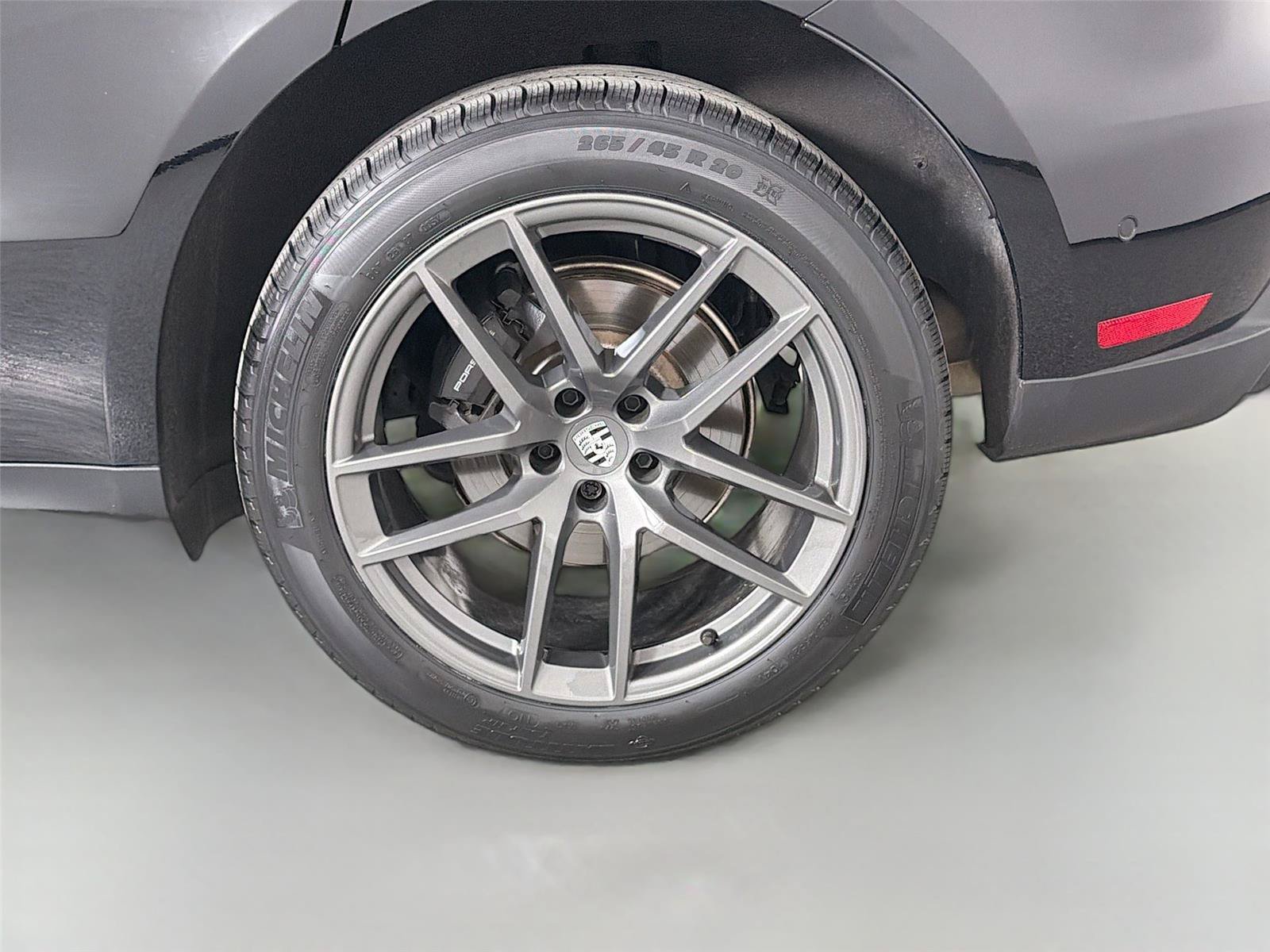 Certified 2024 Porsche Macan Turbo AWD/4WD image 12