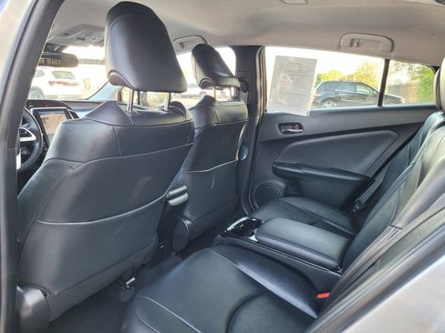 Used 2017 Toyota Prius Prime Advanced w/ Carpet Mat Package FWD image 15