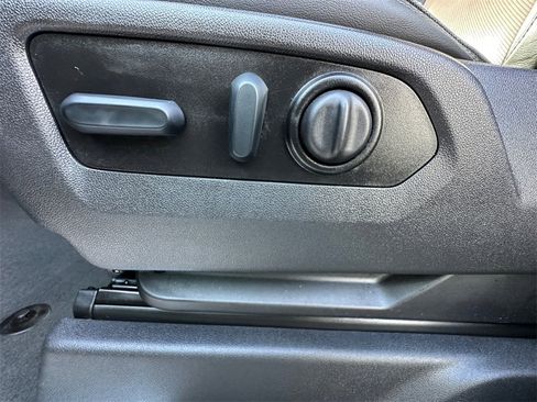 Used 2022 Chevrolet Silverado 2500 High Country w/ Z71 Off-Road Package image 10