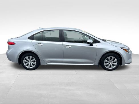 Certified 2024 Toyota Corolla LE AWD/4WD image 6
