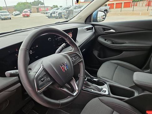 Used 2024 Buick Encore GX Preferred w/ Comfort Package FWD image 12