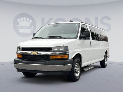 Used 2024 Chevrolet Express 3500 LT w/ LT Preferred Equipment Group RWD image 1